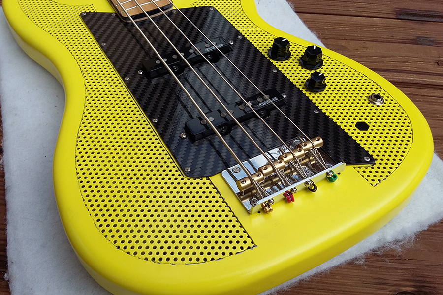 Fabrication de guitares électriques en résine SR Surf Clear EVO Sicomin