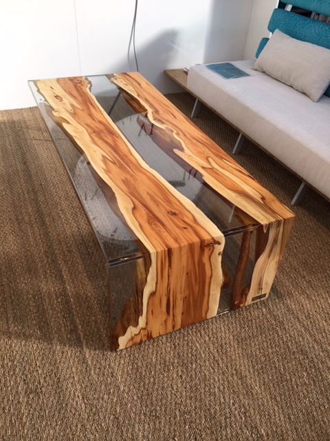 Coffee table with the inclusion of the transparent system Sicomin
