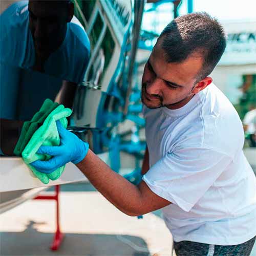 How to laminate your boat hull? Sicomin