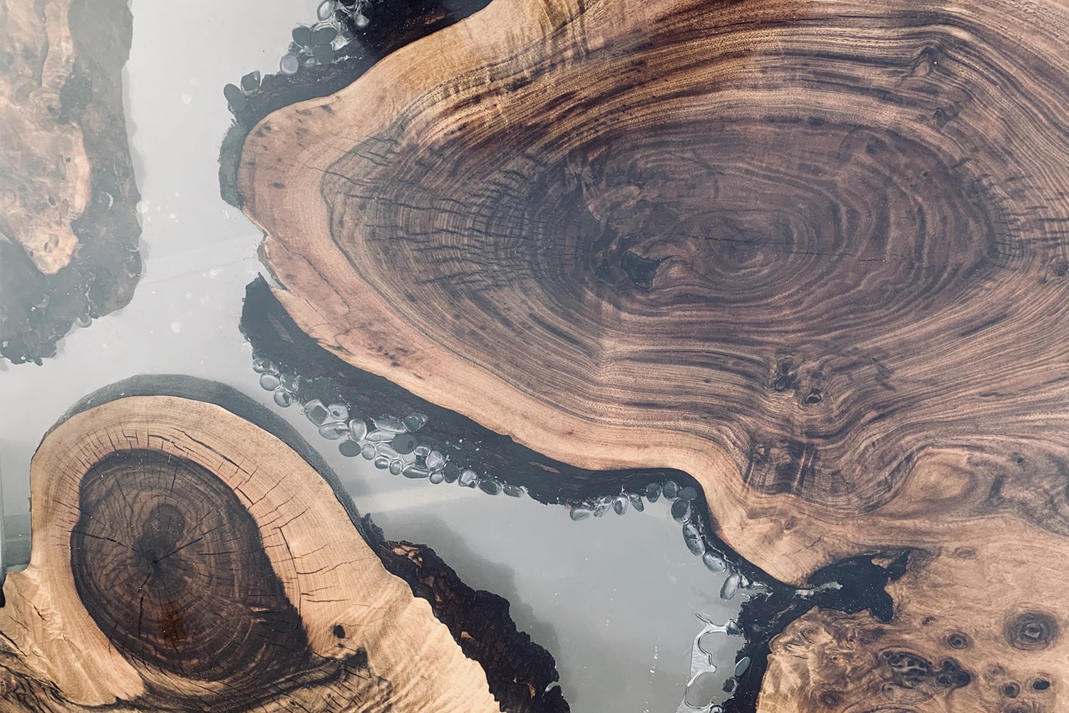 Epoxy Resin and Wood: Which Finishes to Apply? Sicomin